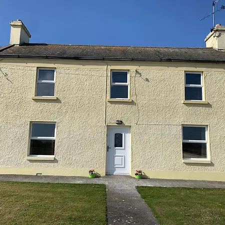 Granda's House - A From Near Holiday home