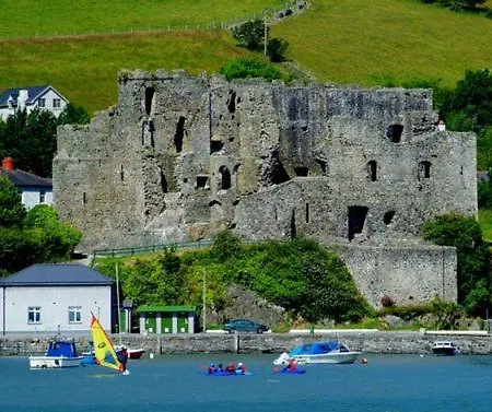 Granda's House - A From Near Hébergement de vacances Carlingford