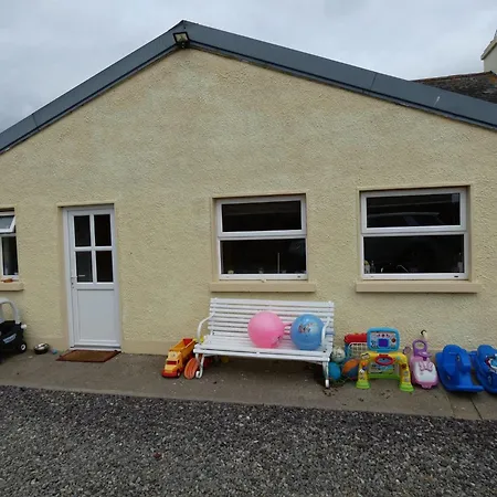 Granda's House - A From Near Holiday home